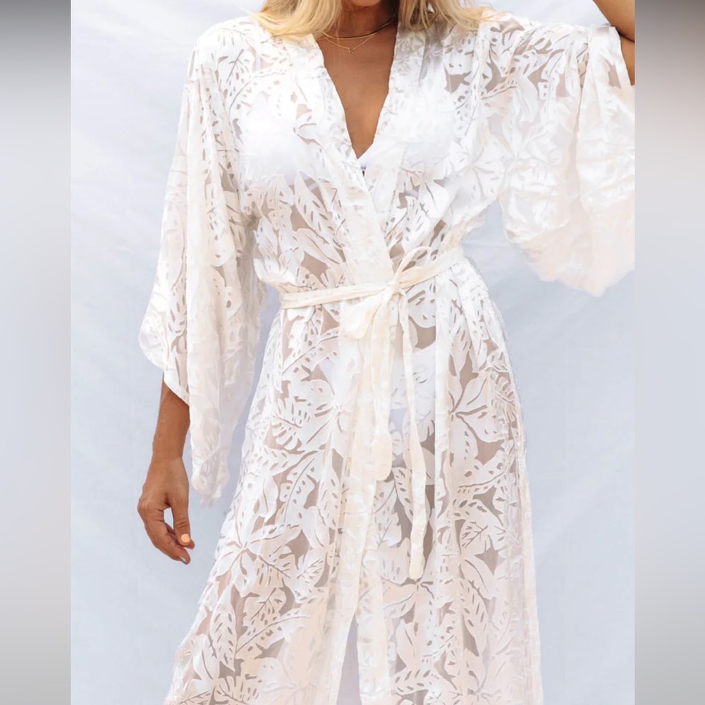 Kenny Flower The Bride-To-Beach - White Semi-Sheer Long Silk Kimono
White / S/M